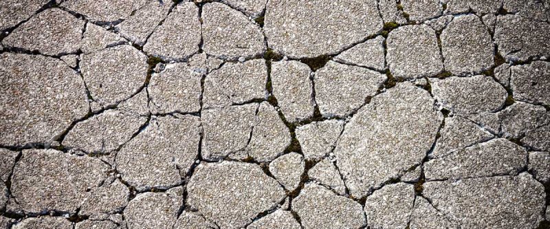 Трещины в бетоне