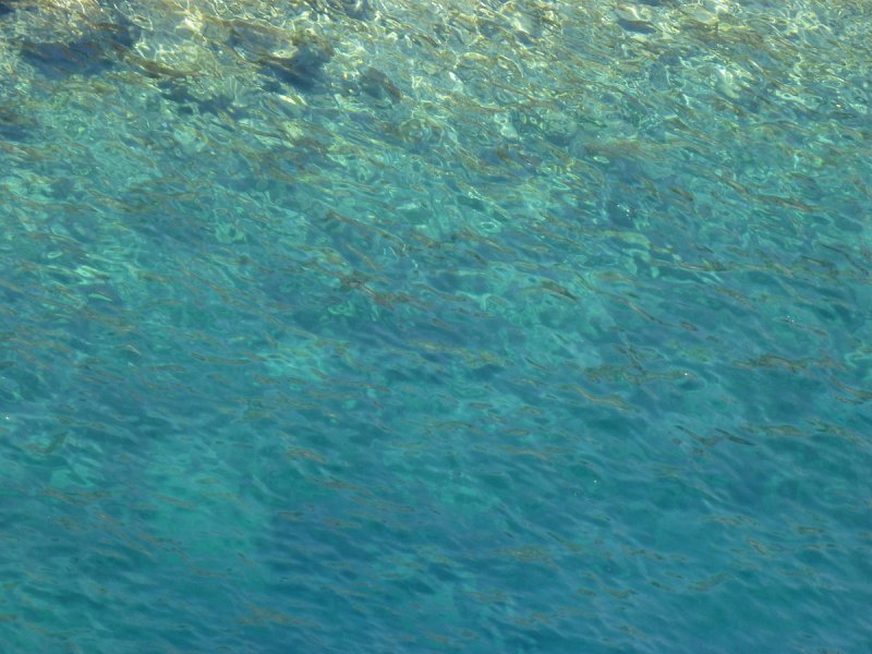 Вода сверху