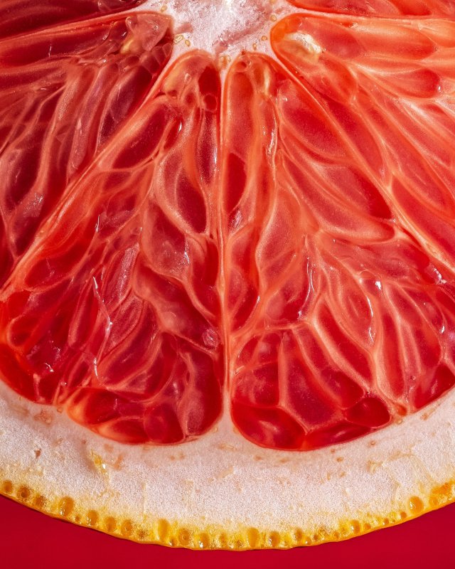 Грейпфрут с красной мякотью