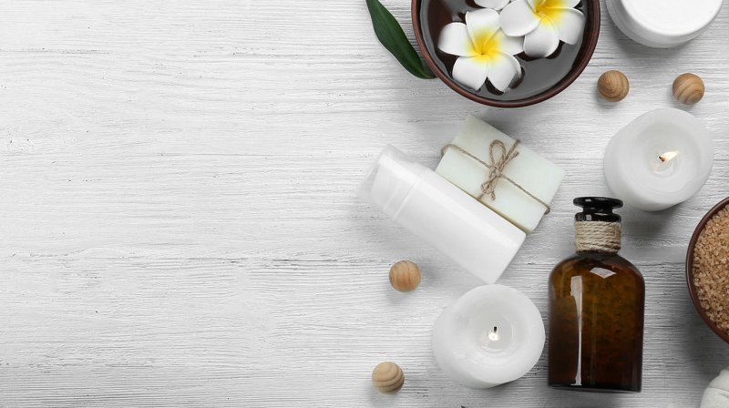 Спа на белом фоне