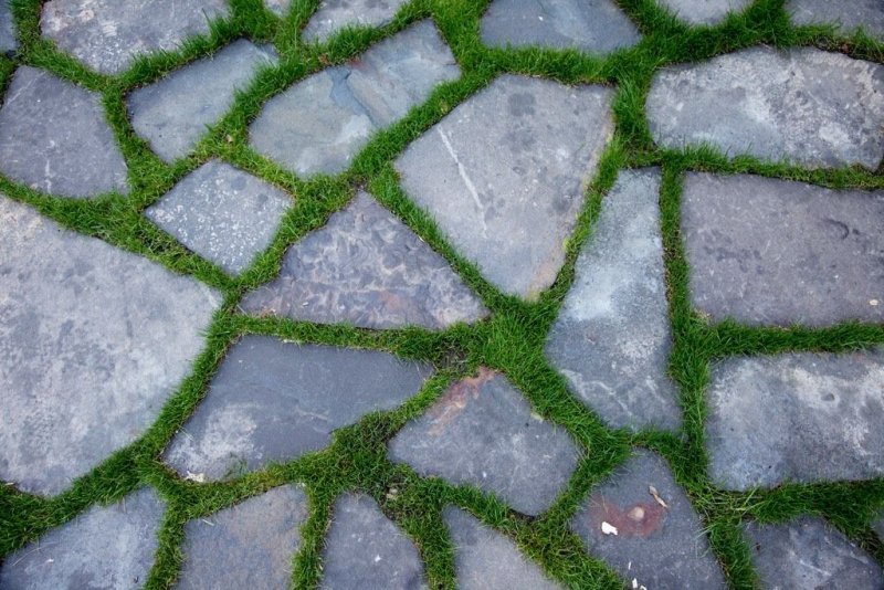 Плитняк для мощения дорожек