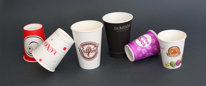 Бумажный стаканчик