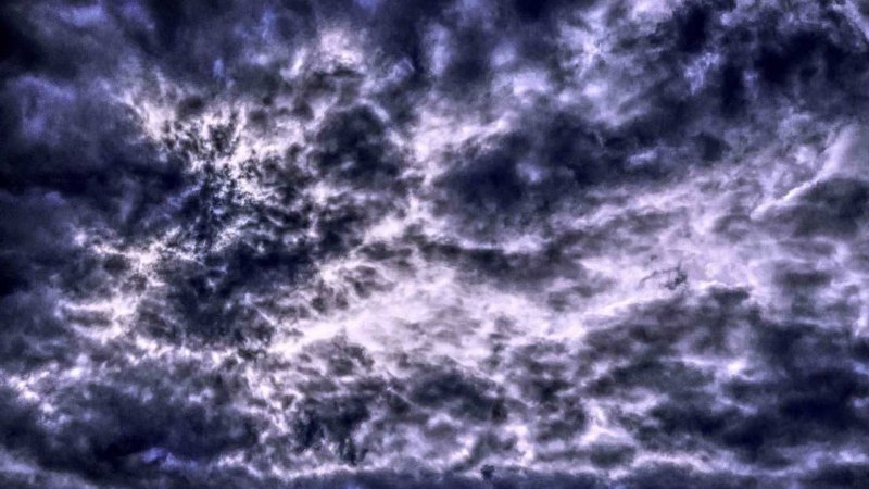 Мрачное небо