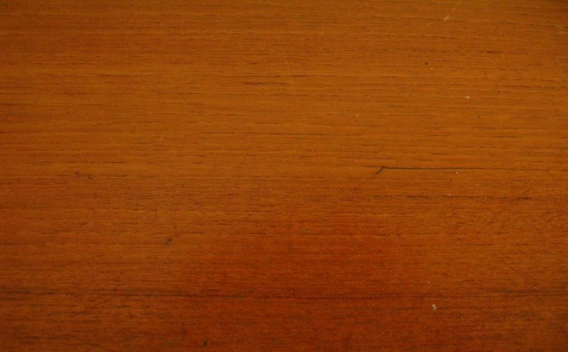 Поверхность стола