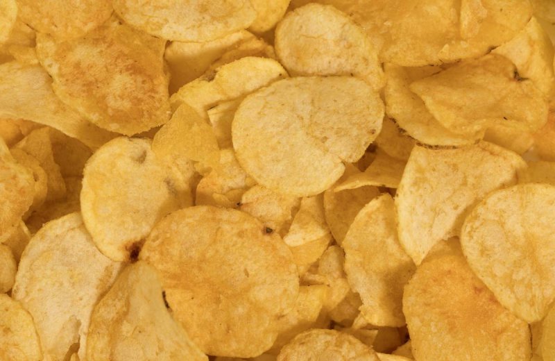 Картофельные чипсы