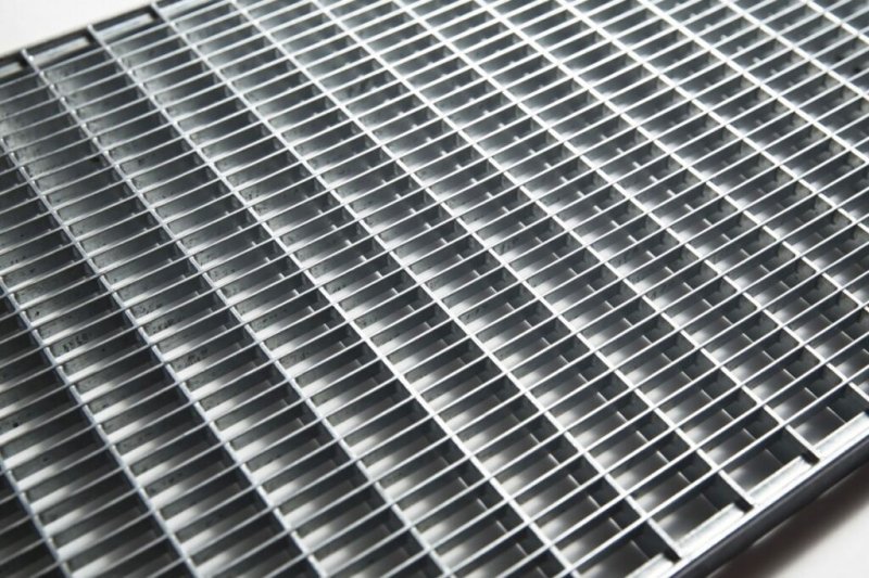 Решетчатый настил p 33х33/30х2 ZN 1000х1000 мм
