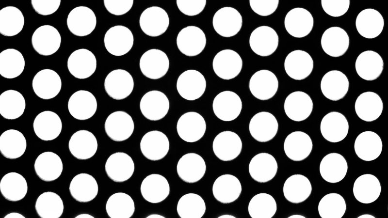 Черные кружочки