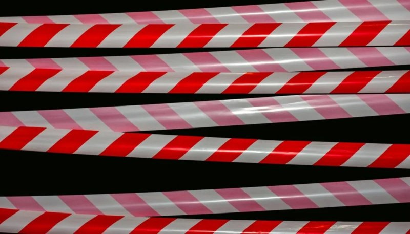 Лента оградительная красно-белая