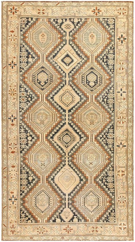 Ковер в этническом стиле