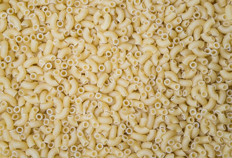 Много макарон