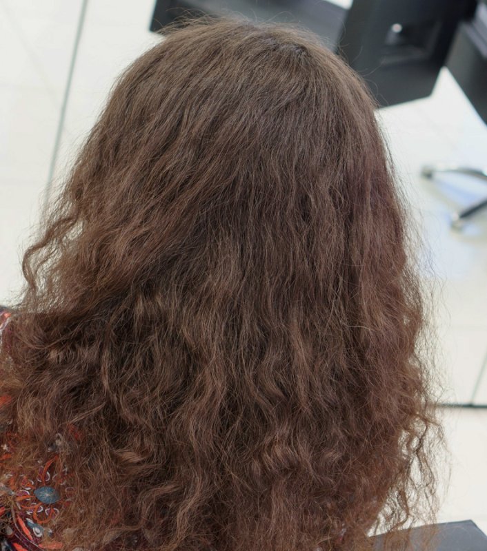 Пушистые пористые волосы