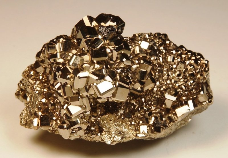 Пирит (серный Колчедан) fes2