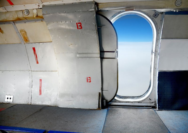 Дверь Боинга 737