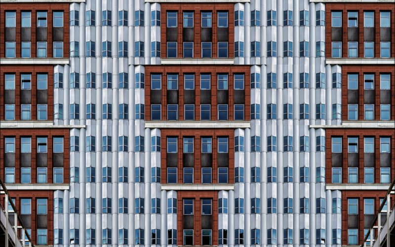 Фасады многоэтажных зданий