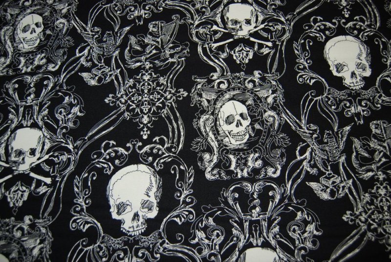 Ткань с черепами