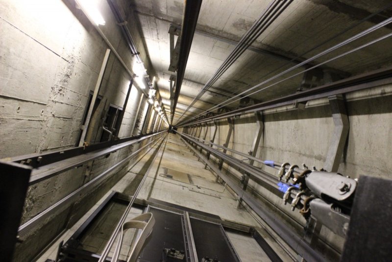 Шахта лифта изнутри