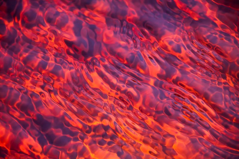 Текстура воды красная