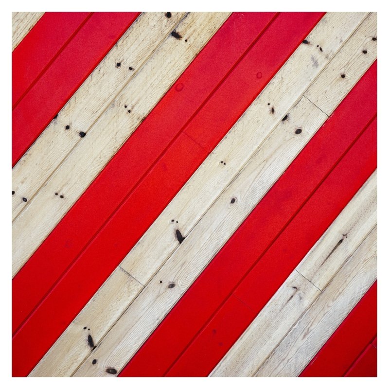 Деревянная доска красная