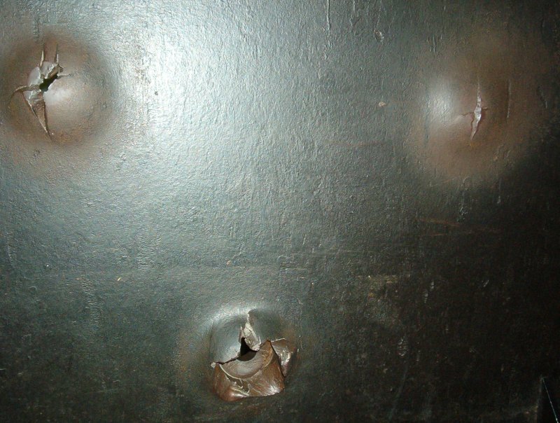 Броня после попадания подкалиберного снаряда