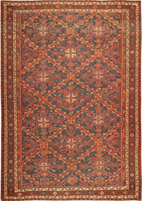 Старинный шерстяной ковер