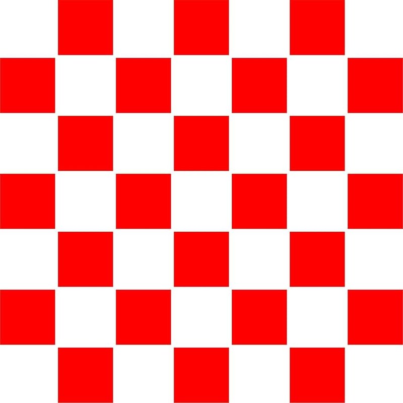 Красно белая шахматная доска