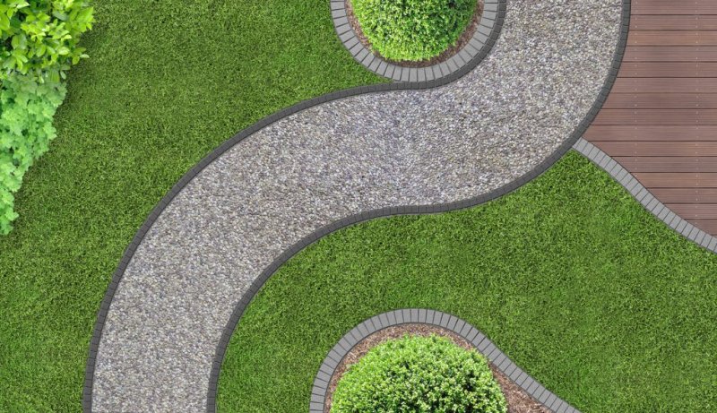 Дорожки на газоне