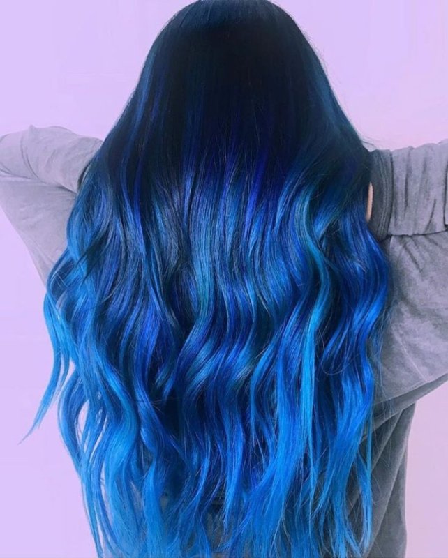 Синие волосы
