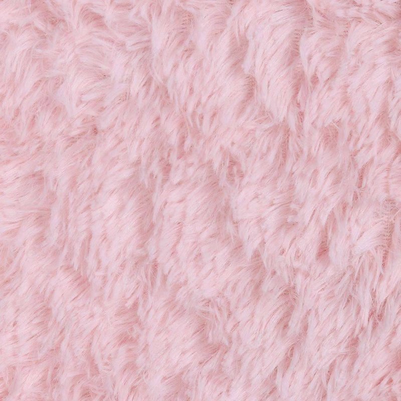 Пушистая розовая ткань