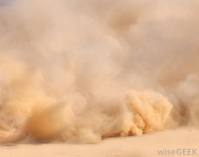 Песчаная буря в пустыне сахара