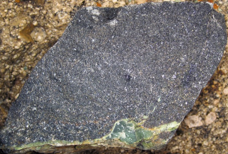 Хромит с магнетита