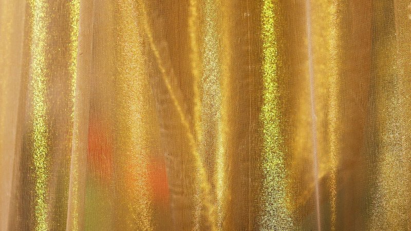 Золотистая ткань