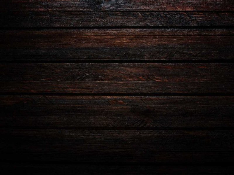 Темное дерево