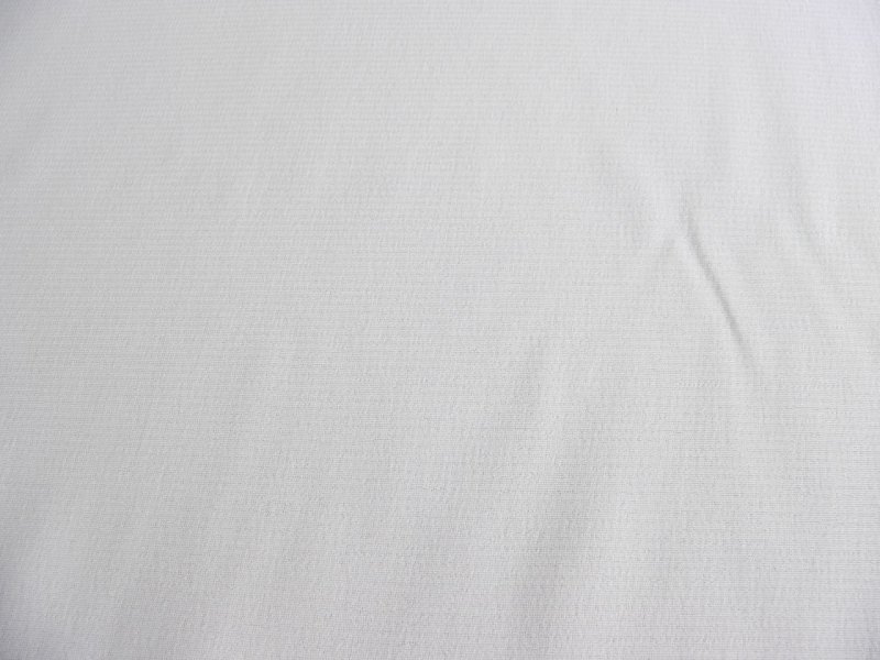 Белая ткань