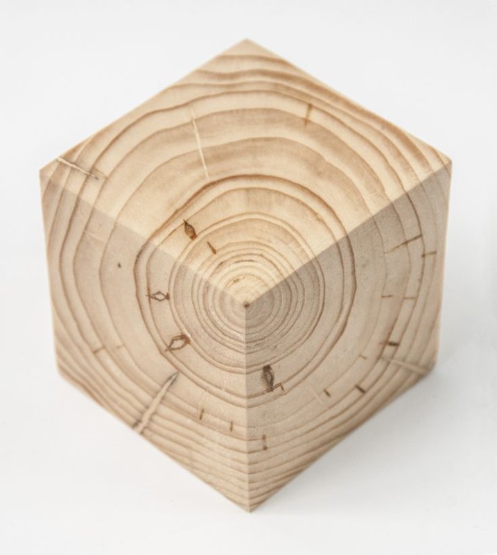 Деревянный куб