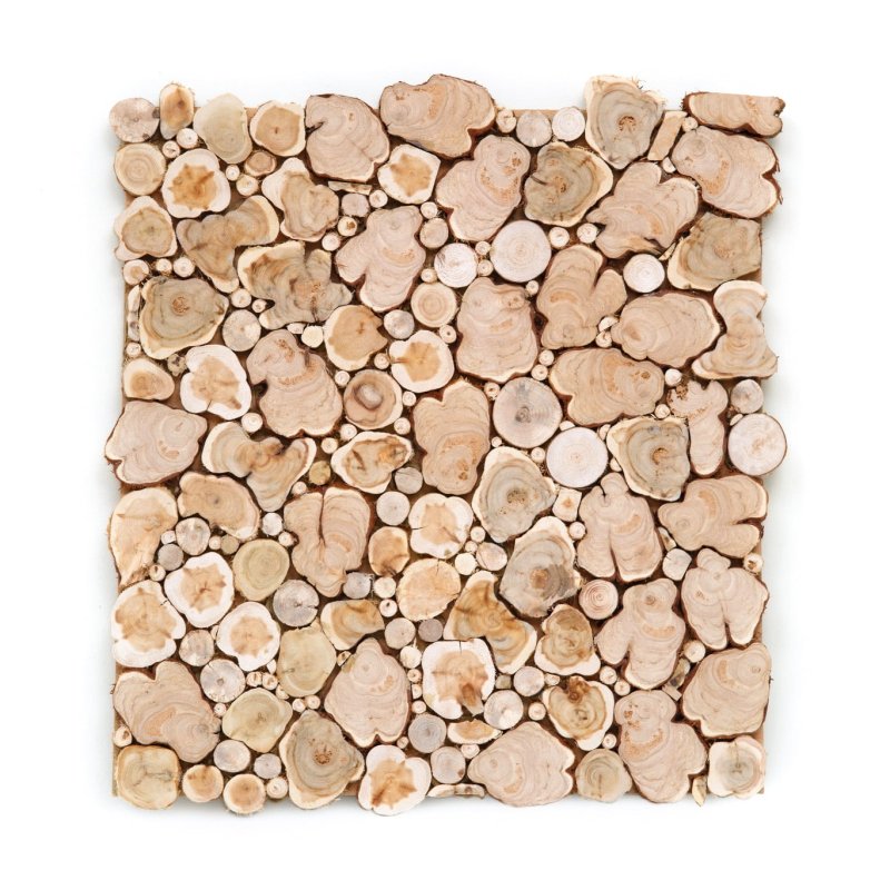 Панно из спилов можжевельника