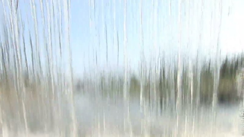 Водопад по стеклу текстура