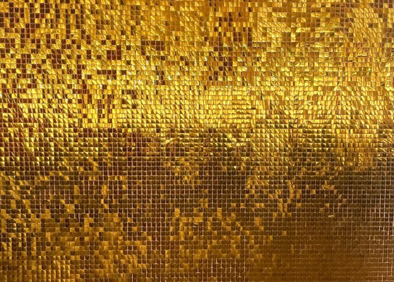 Золотые пайетки