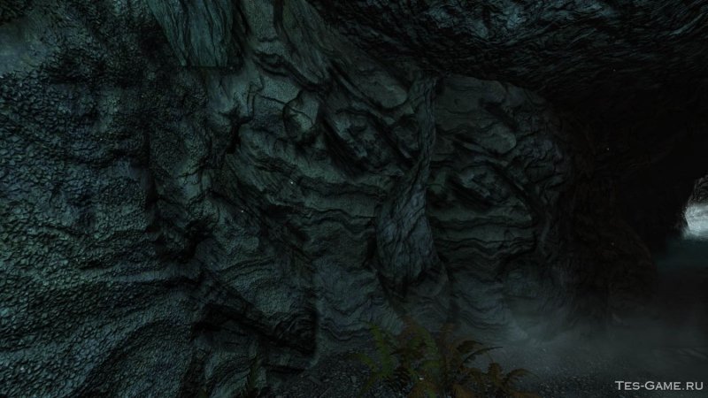 Стена пещеры