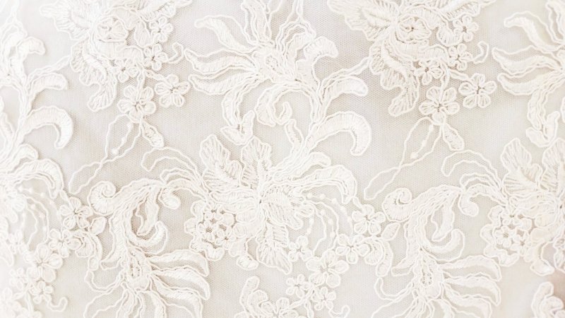 Обои светлые с узором