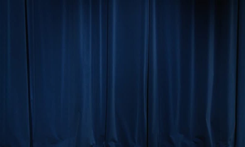 Синий занавес