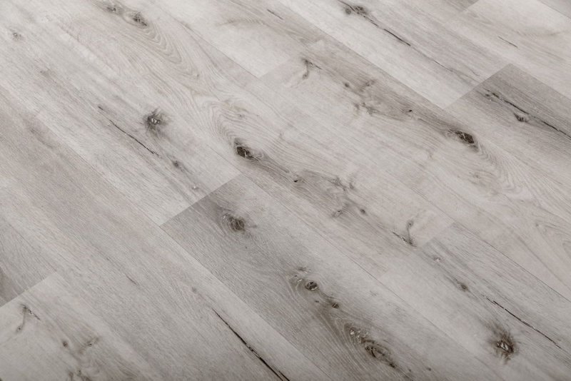 Беленый дуб Кантри ламинат