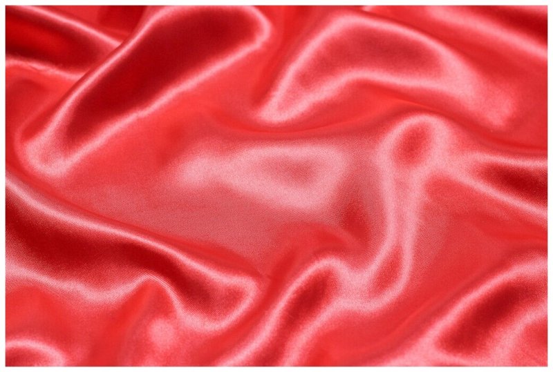 Красная ткань