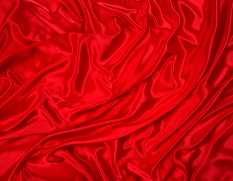 Красная ткань