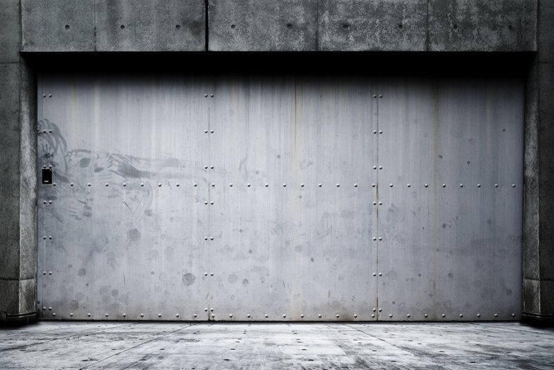 Серая бетонная стена