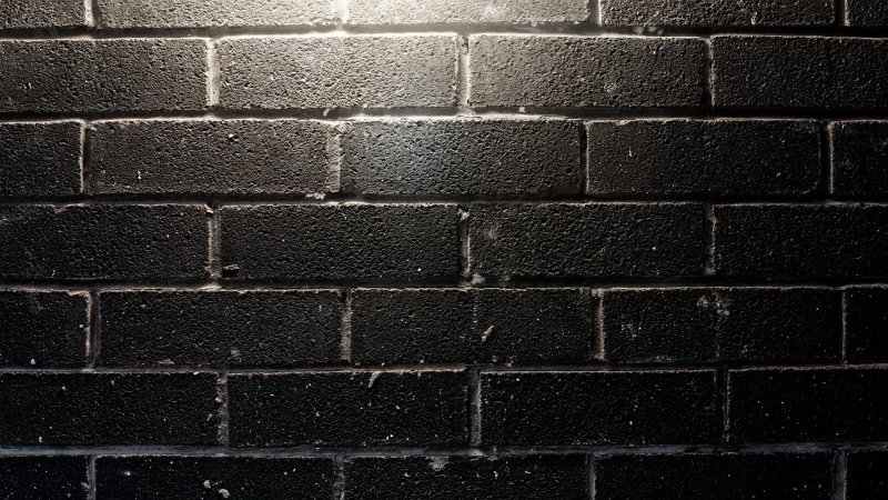 Кирпичная стена