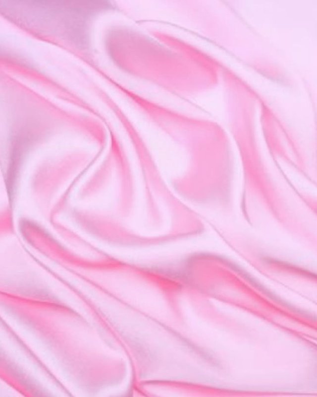 Розовая ткань
