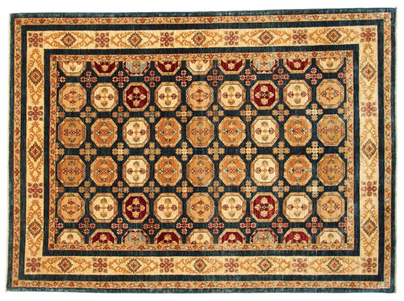 Восточный ковер