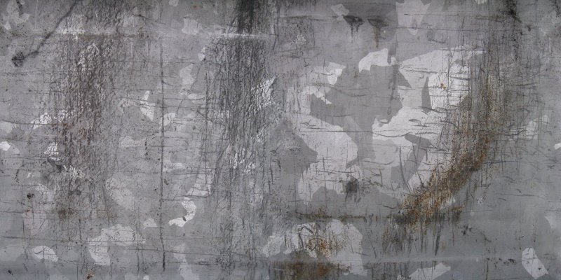 Потертости на стене