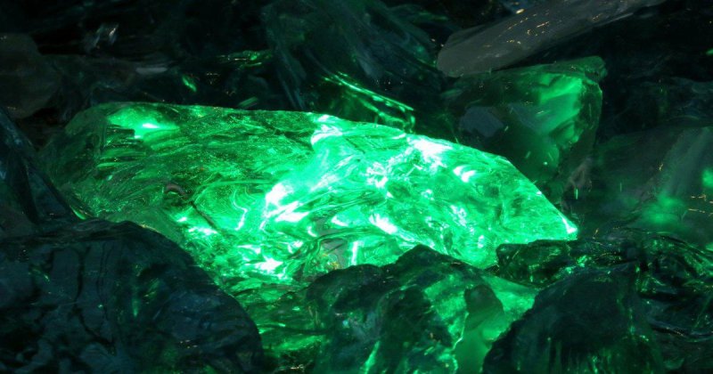 Бриллиант изумруд Яхонт Сулейман