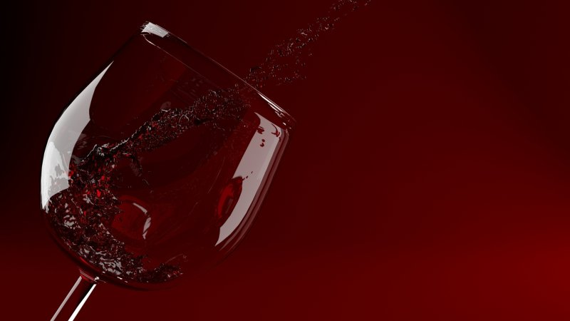 Бокал красного вина